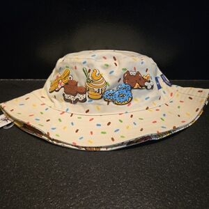 SALE REVERSIBLE Disney Spirit Jersey BrCream Bucket Hat w Dessert ImageS